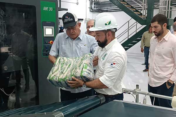 Ponen en marcha nueva Planta de Procesamiento y Empaque de Arroz en Chepo
