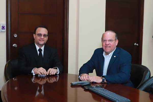 Moltó impulsa alianzas con empresarios para fortalecer economía del país
