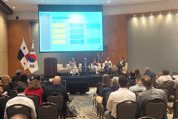 Expertos internacionales destacan potencial de Panamá para desarrollar una minería sostenible