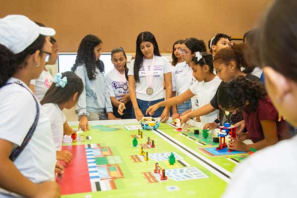 Programa educativo panameño STEAM Girls 360 llegará a otros países de Centroamérica