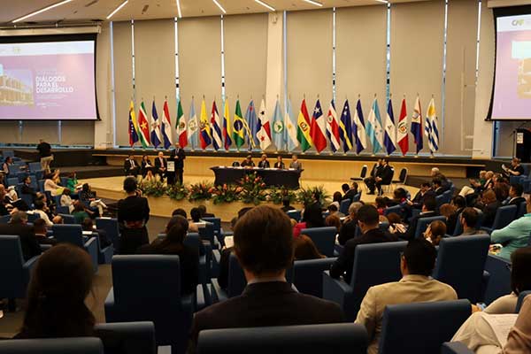 CAF y Parlatino resaltan compromiso de parlamentarios y banca multilateral para impulsar desarrollo sostenible