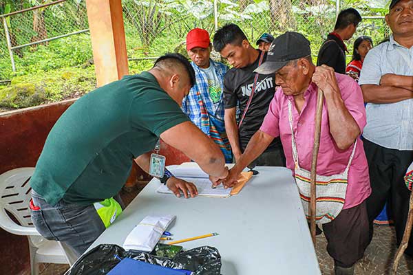 Suspenden pagos del MIDES en Bocas del Toro y Comarca Ngäbe por bloqueos de vías