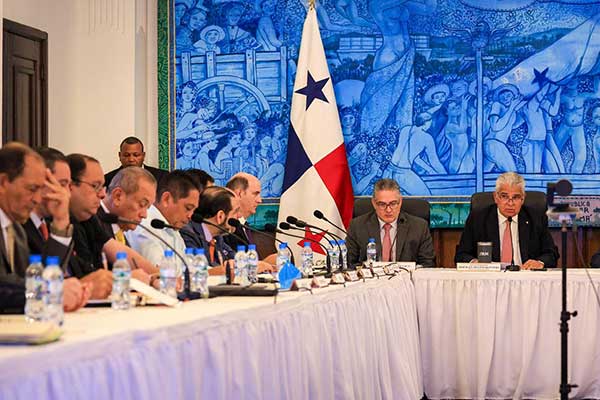 Mulino da inicio a conversación con gremios para salvar la Seguridad Social