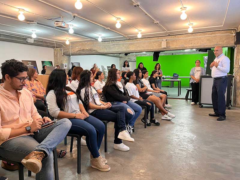 “Científicamentes”: compromiso por igualdad de género en ciencia y tecnología empodera a jóvenes panameñas