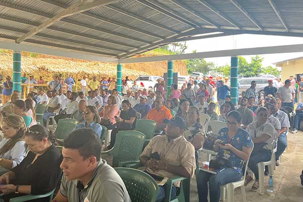 Programas del Miviot son expuesto en Consejo Provincial del Coclé