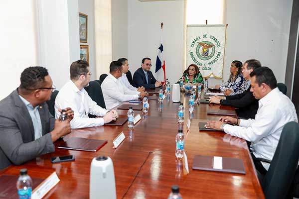 Moltó realiza gira en Colón para estrechar lazos con empresarios y promover desarrollo regional