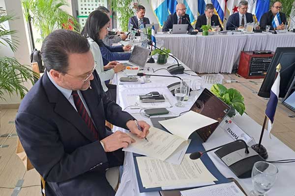 Panamá se une a esfuerzos regionales en COMIECO para consolidar comercio y competitividad