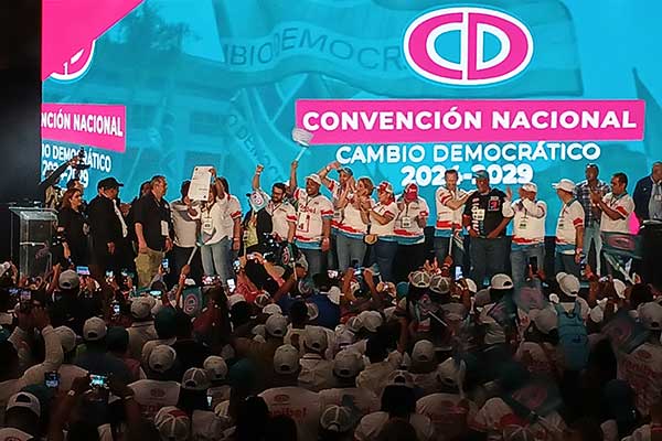 Yanibel Ábrego se impone en elecciones internas de CD y logra presidencia del colectivo