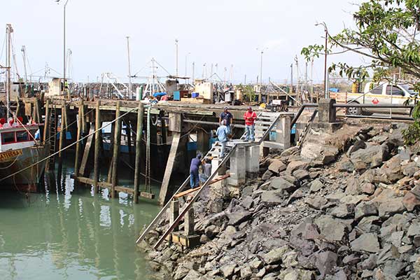 Autoridades panameñas evalúan infraestructura y operaciones del Puerto de Vacamonte