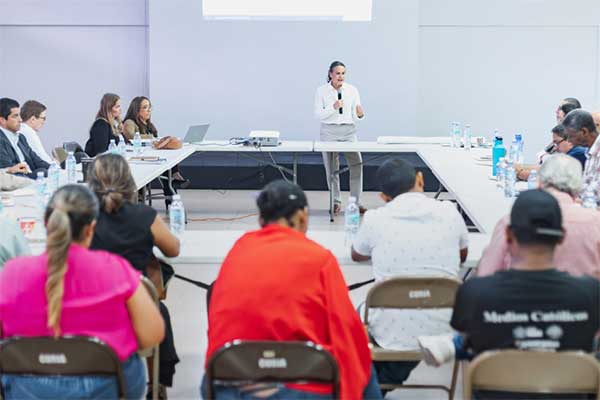 Canal de Panamá se reúne con representantes de la Iglesia Católica y líderes comunitarios de río Indio