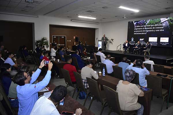 Conferencias en Expo Eléctrica Internacional Panamá exponen potencial y sostenibilidad del sector eléctrico