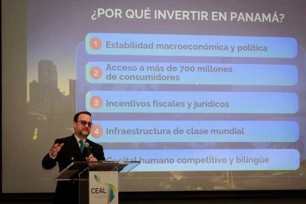 Moltó resalta inversiones clave para Panamá en encuentro con empresarios del CEAL