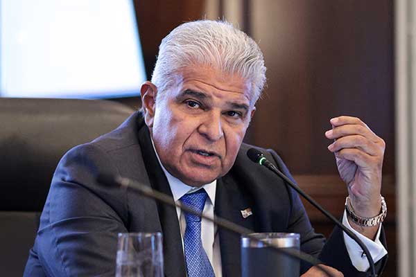 Mulino anuncia B/.110 millones para saldar deudas con productores e inversión de B/.97 millones en sector educativo