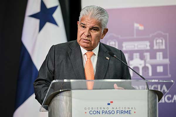 Mulino viaja a Sevilla, España, para participar de reunión con el presidente Sánchez, el BID y la CAF