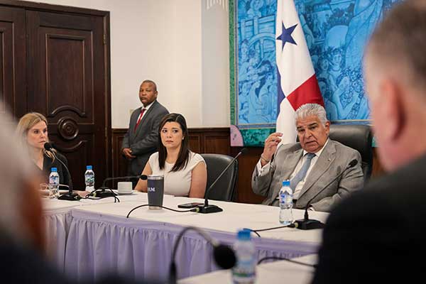 Mulino y CoNEP coinciden en que, por el beneficio del país, se debe retornar al trabajo