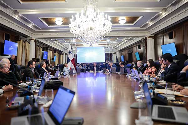 Panamá se adhiere a fondo del BID y modifica préstamo con la CAF