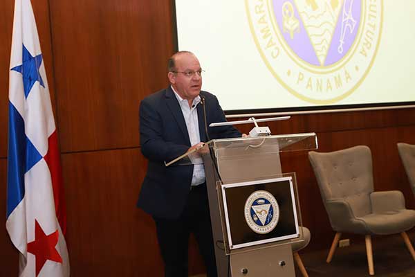 Arias se despide de la Cámara de Comercio ponderando 2 años consecutivos de gestión