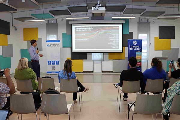 Senacyt realiza taller ‘Del laboratorio al mercado: transformando la ciencia en bioemprendimientos’