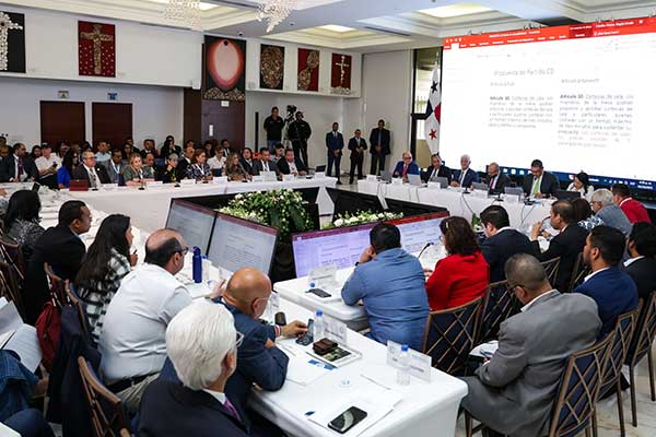 Avanza mesa de discusión de la reforma electoral
