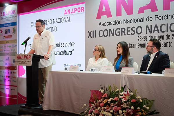 Gobierno reafirma su compromiso con crecimiento del sector porcino durante congreso de ANAPOR