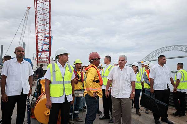 Mulino supervisa avance del cuarto puente y anuncia denuncia por 1,800 millones de dólares en sobrecostos