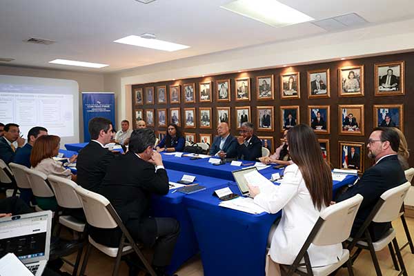 Panamá activa Consejo Consultivo de Inversiones y Exportaciones como estrategia de desarrollo económico