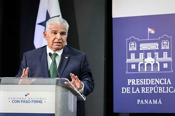 Presidente Mulino anuncia desembolso de B/.122 millones del programa de becas del Ifarhu