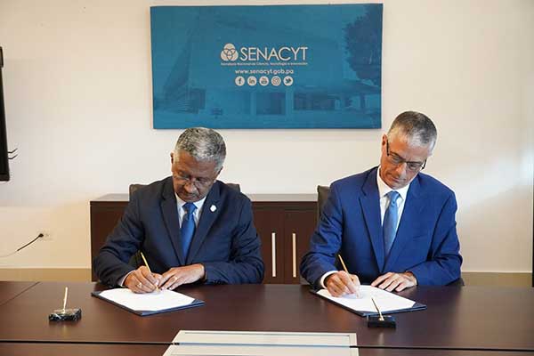 Senacyt y Drake University oficializan colaboración para impulsar Estrategia Nacional de Inteligencia Artificial