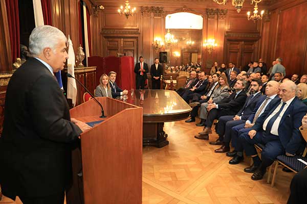 Legislatura de Buenos Aires distingue al presidente Mulino como “visitante ilustre”