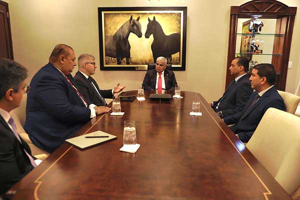 Mulino comparte con el Secretario General de OACI sus planes para modernizar la aviación civil