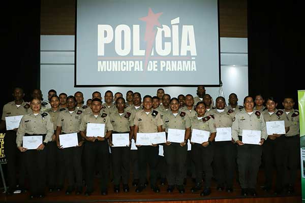Policías Municipales de la Alcaldía de Panamá se especializan en ‘Turismo y Ambiente’