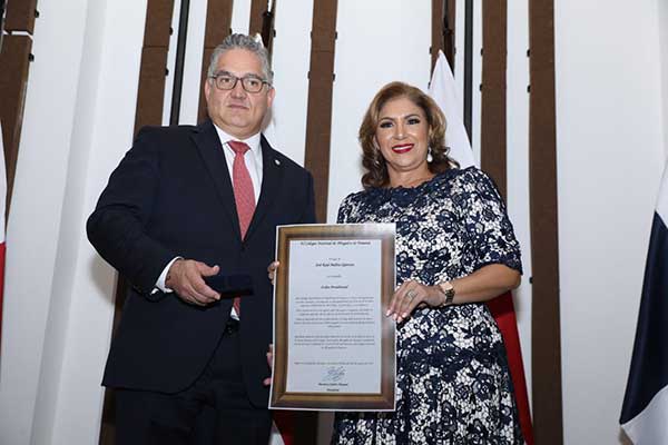 Abogados reconocen labor del presidente Mulino por exclusión de Panamá de listas discriminatorias