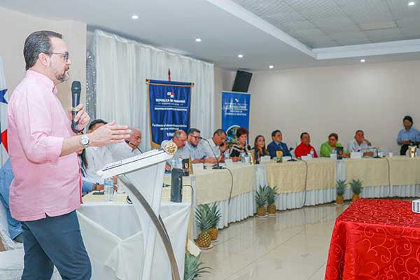 Autoridades explican beneficios del acuerdo con MERCOSUR a productores y pescadores de Panamá Oeste