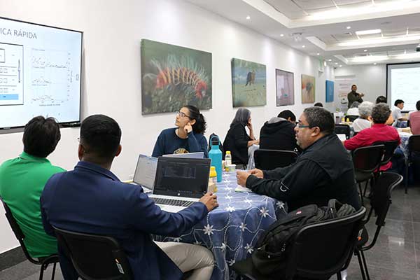 Científicos exponen sobre ‘Manglares de la bahía de Panamá y Chame: Biodiversidad y afectaciones’