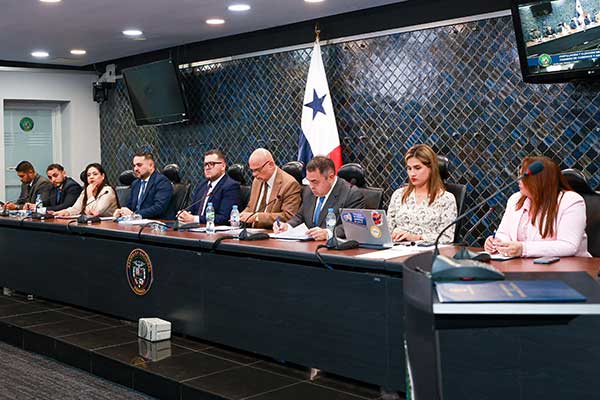 MICI articula trabajo con la Asamblea y anuncia gira nacional de diálogo productivo