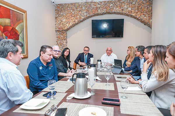 MICI y MIDA impulsan alianza con pizzerías para defender y fortalecer la producción nacional