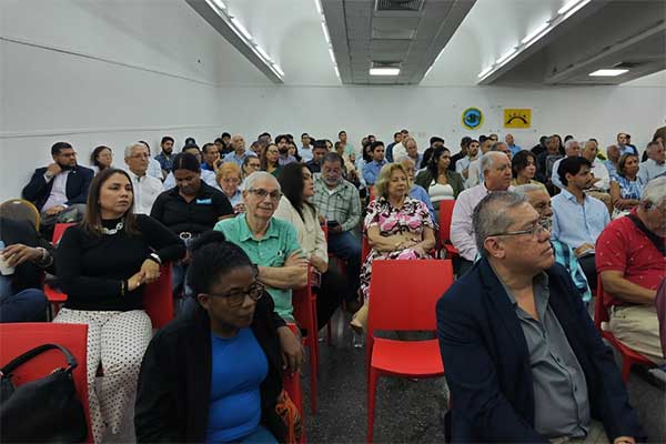 SPIA organizó conversatorio sobre Proyecto de Ferrocarril Panamá–David–Frontera