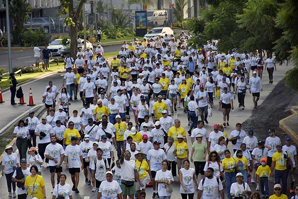 XXVI Caminata Familiar Susie Thayer 2025 reunió a más de 10 mil personas