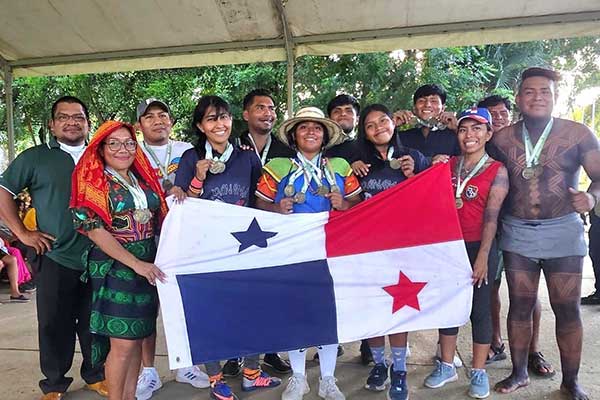 Atletas indígenas panameños logran medallas de oro, plata y bronce en juegos ancestrales de Colombia