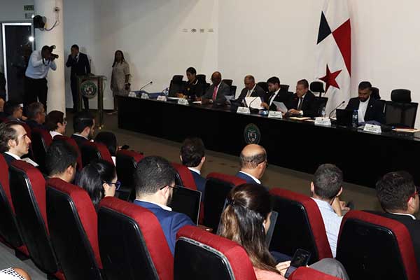 Avanza a segundo debate proyecto de ley 341 que modifica régimen de intereses preferenciales