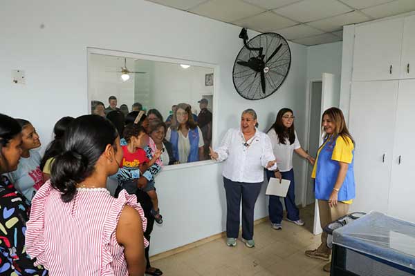 Entregan recién remodelado hogar Beatriz Jaén de Arosemena de Penonomé