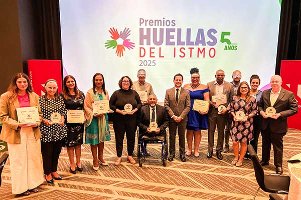 Huellas del Istmo 2025: cinco años premiando sostenibilidad con una gala cero residuos