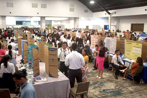 Inauguran Feria Científica Nacional del Ingenio Juvenil 2025