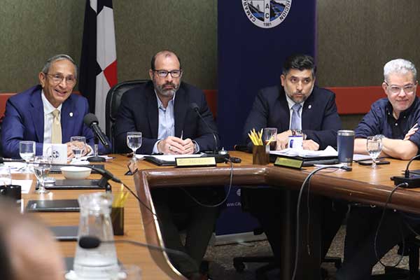 Jované aborda con CAPAC resolución para atender procesos pendientes del Bono Solidario