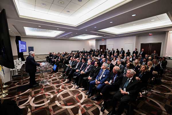 Mulino logra que inversionistas internacionales reconozcan el liderazgo de Panamá como centro logístico y energético
