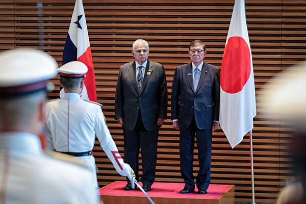 Panamá y Japón concretarán intercambio laboral y avanzan en vuelo directo entre ambos países
