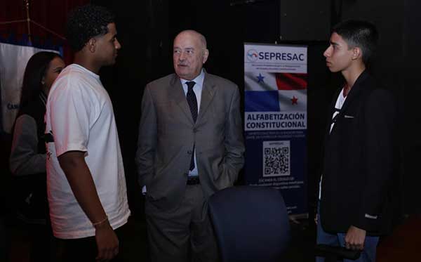 Sepresac realiza simulacro de Asamblea Constituyente con participantes del Concurso Nacional de Oratoria 2025