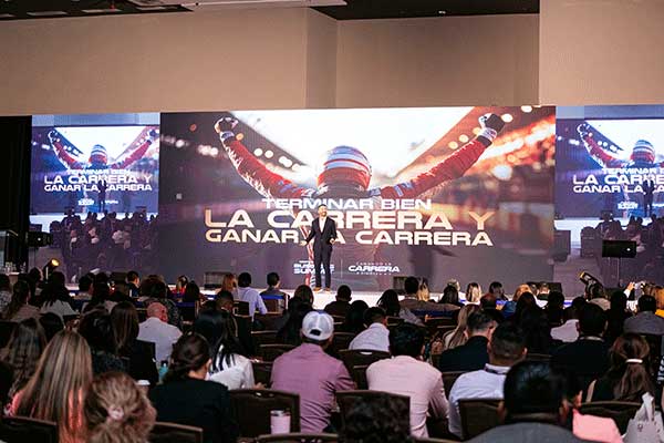 Arranca en Panamá evento empresarial más influyente de la región que impulsa liderazgo e innovación tecnológica