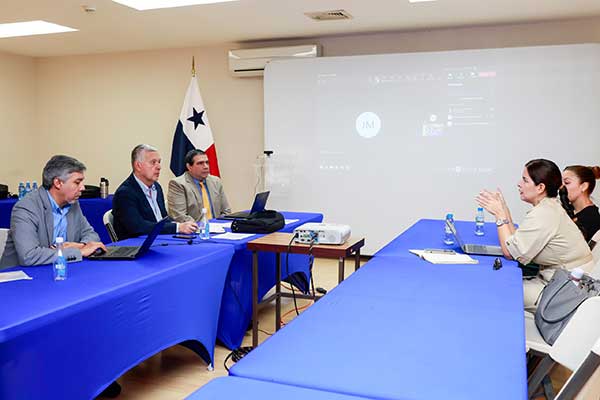 Avanza elaboración de la Estrategia Nacional de Exportación de Servicios Modernos en Panamá