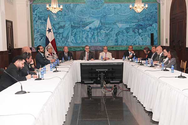 Gobierno Nacional llevará soluciones a comunidades donde pasará la línea de interconexión eléctrica entre Panamá y Colombia